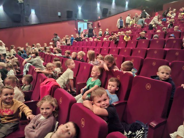 dzieci w braniewskim centrum kultury