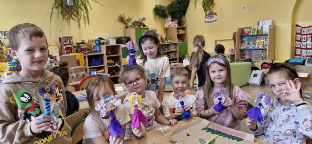 rumianki z eko zabawkami