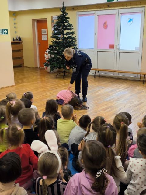 spotkanie z policja pozycja zolwia