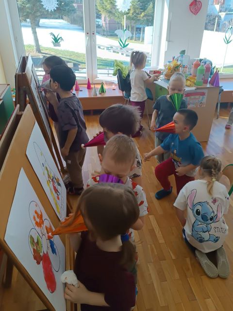 zajecia sensoryczne na makach